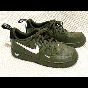 Nike Air Force 1 Size 2.5